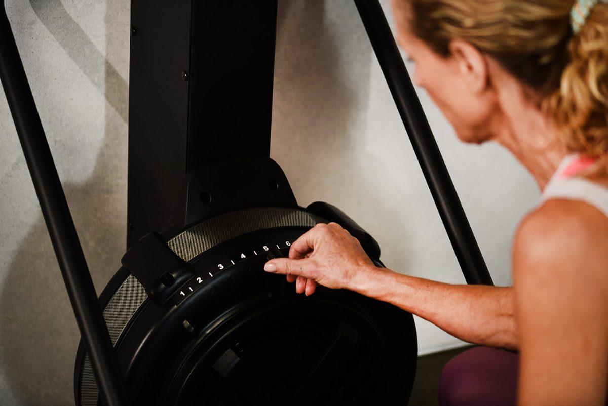 Changing the difficulty of the JTX Ski machine