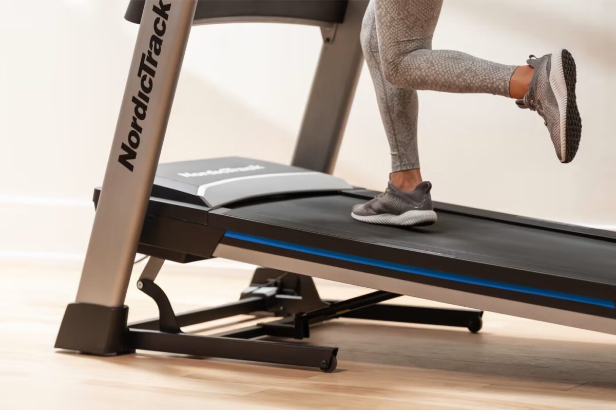 NordicTrack EXP 10i Treadmill Review Worth the price tag? Gym Tech