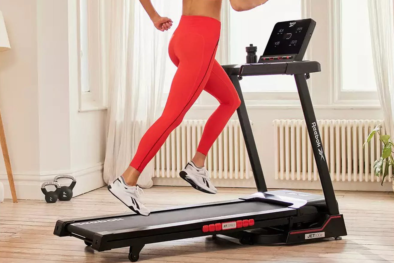 Reebok Jet 100z Folding Treadmill with Incline and Bluetooth Review